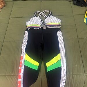 Zumba Striped Sports Bra and Leggings Set